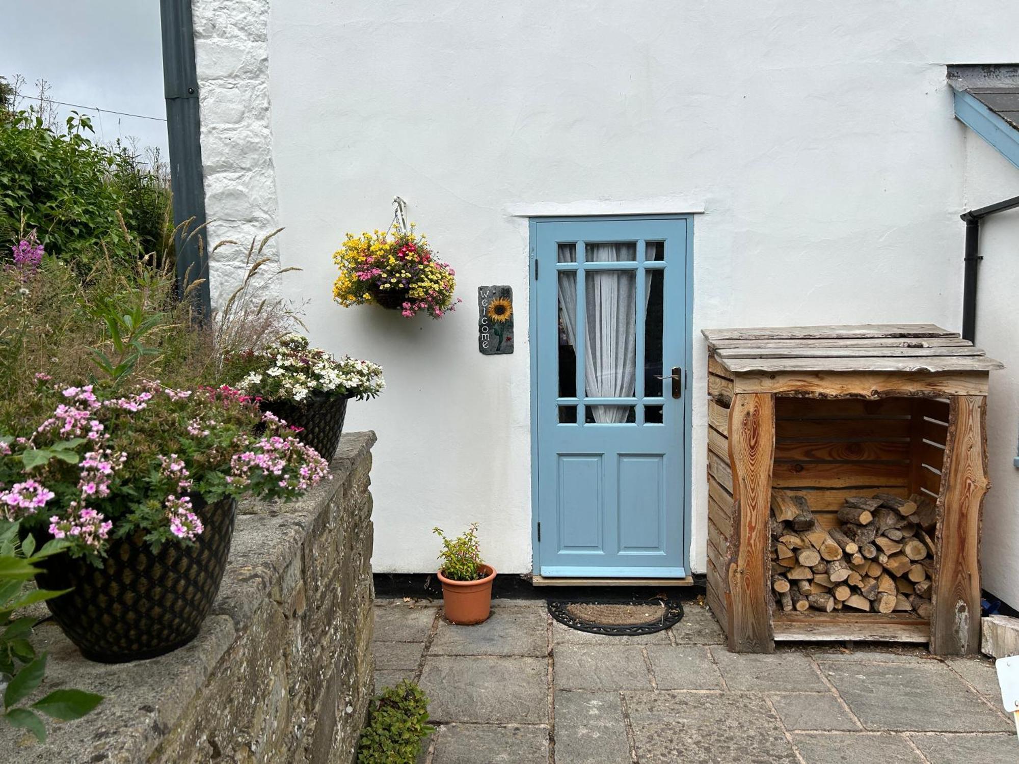 Y Felin Bed And Breakfast And Smallholding Caersws Exteriör bild